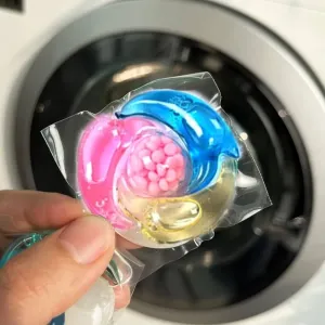 Laundry Capsules for Washing Machine (30pcs) - 3-in-1 Detergent Pods for Powerful Cleaning & Freshness with 5 psc Laundry Beads